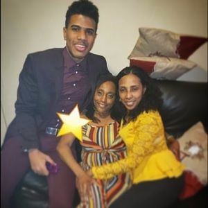 Meet your Posher, Raynel oneal